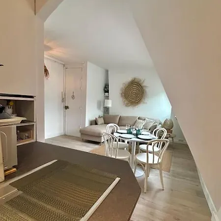 Champs Elysees - Palais Des Congres - 2